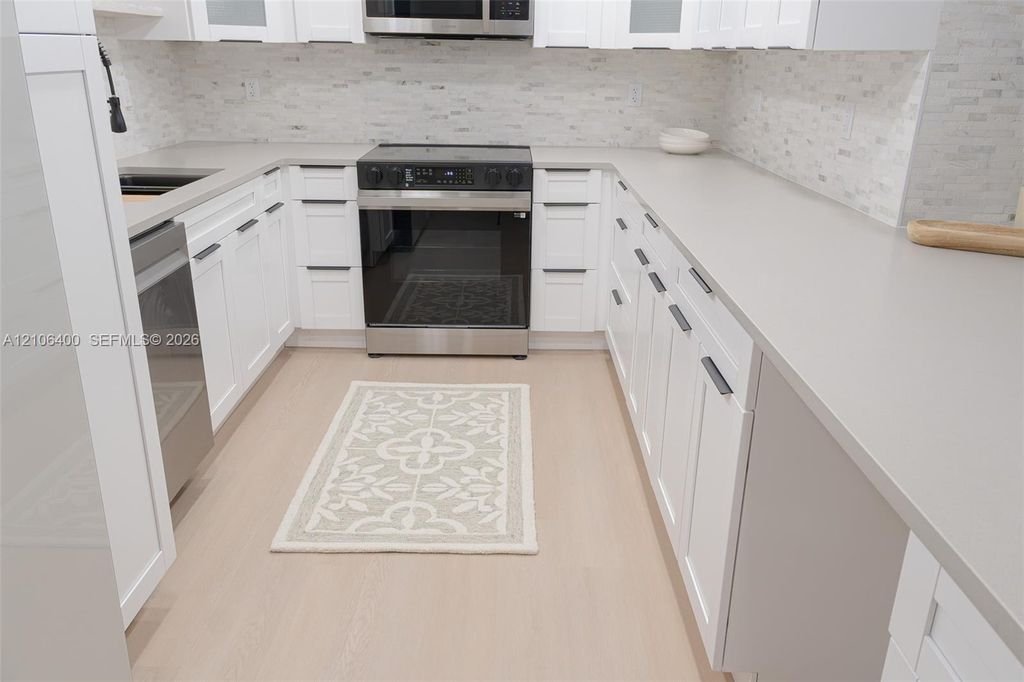 3051 N Course Dr APT 107, photo 9