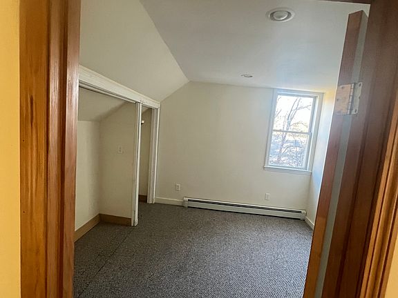 5th image of 15 Park St APT B