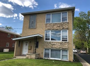 226 W Palatine Rd #1, Palatine, IL 60067