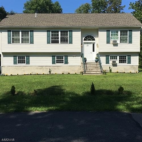 1st image of 124 Overlook Dr