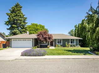 8124 W Falls Pl, Kennewick, WA 99336