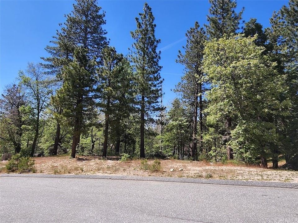 1st image of 32250 Whisper Dr