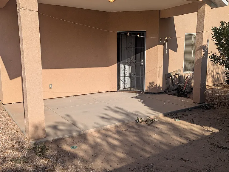 372 Megan Cir — Photo 32