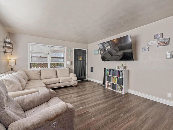 5th image of 1309 N Jefferson Ave
