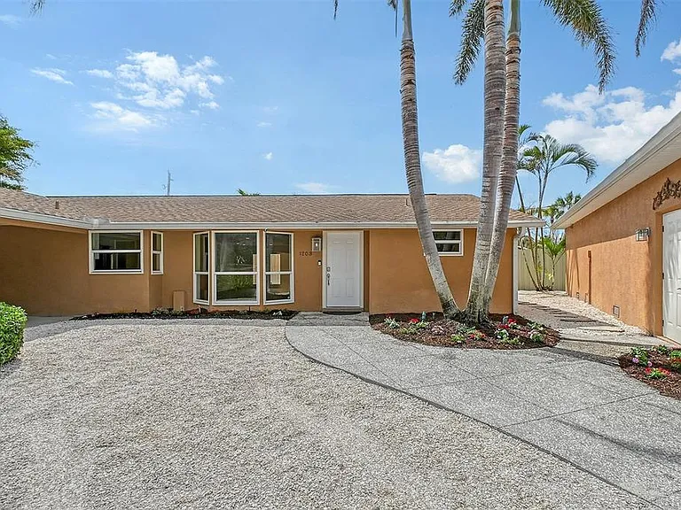 1203 Lyric Ln — Photo 25