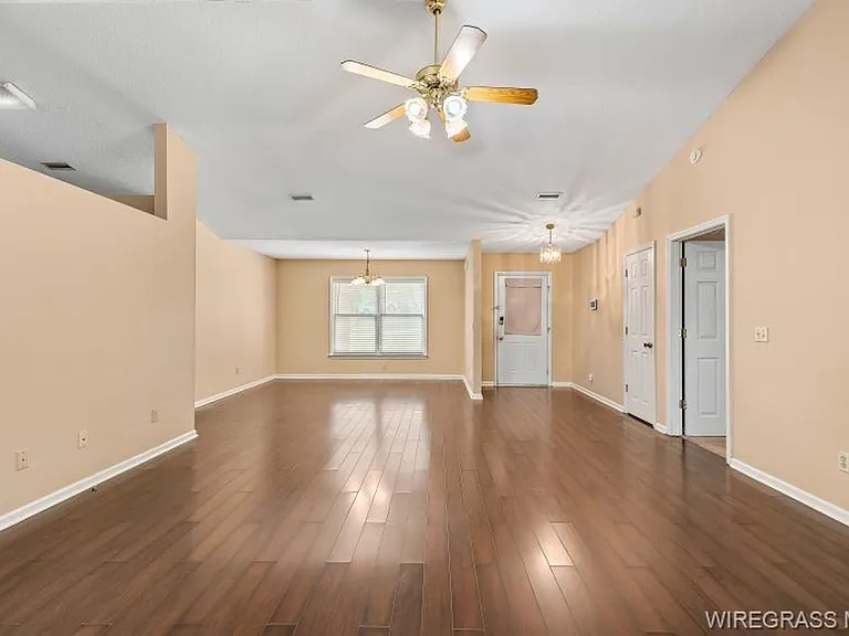2804 Partridge Ln — Photo 8