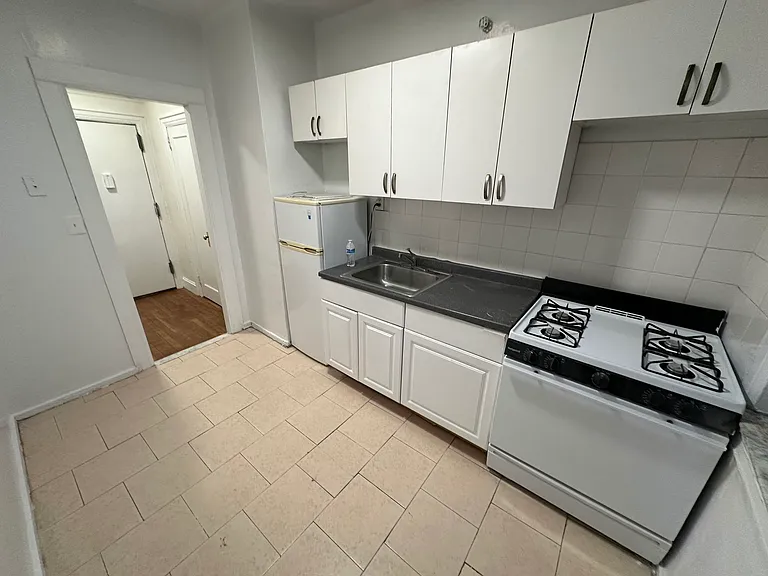 Gillespie Ave — Photo 9