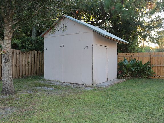 Detached shed