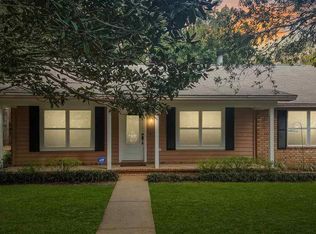 30 Gilmore Dr, Gulf Breeze, FL 32561