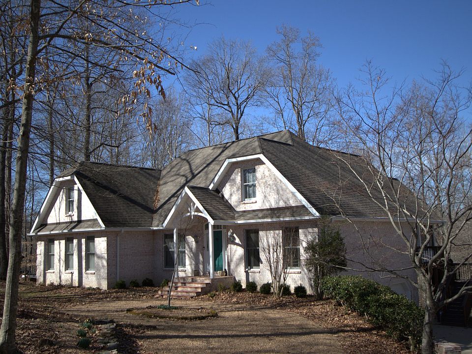 2nd image of 1008 Ridgecrest Dr