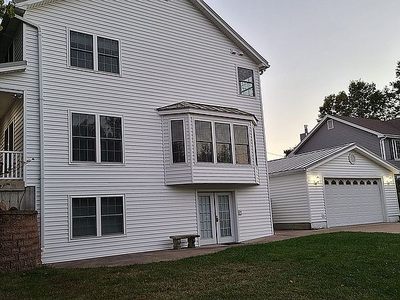 3rd image of 705 Coulter Ave