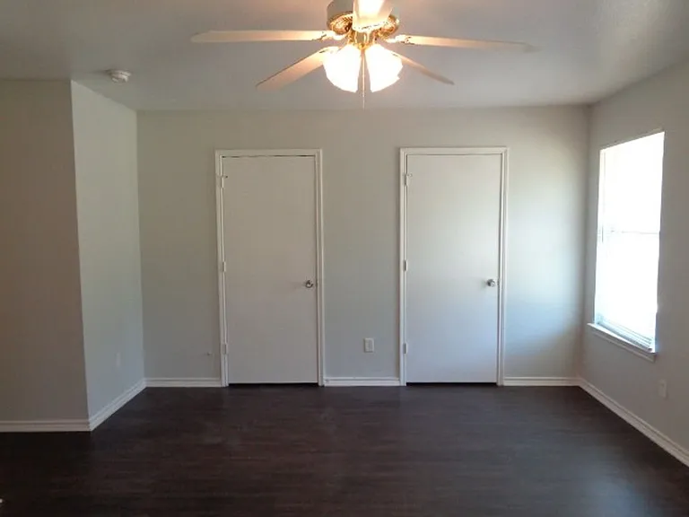 13649-13651 Biggs St — Photo 35