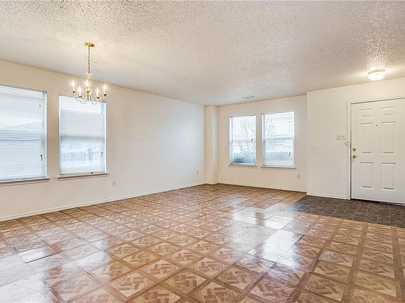 4th image of 6029 Lucas Ct
