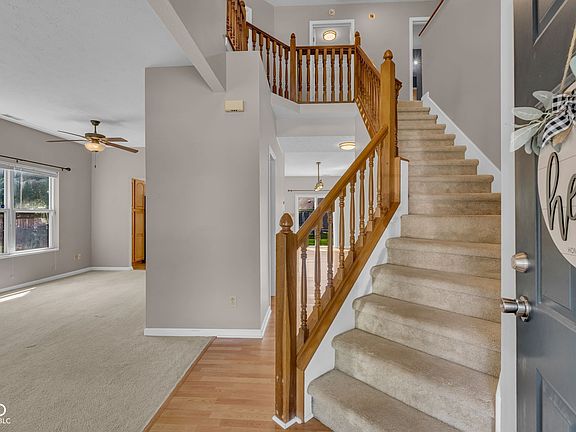 5th image of 6127 Maple Branch Pl