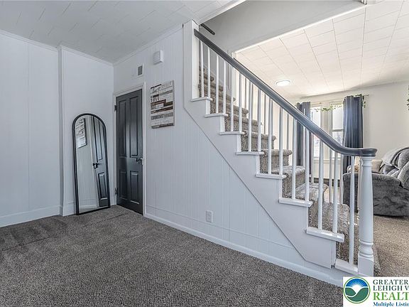 5th image of 27 Packer Ave