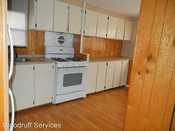 3rd image of 714 E College St Lot 18