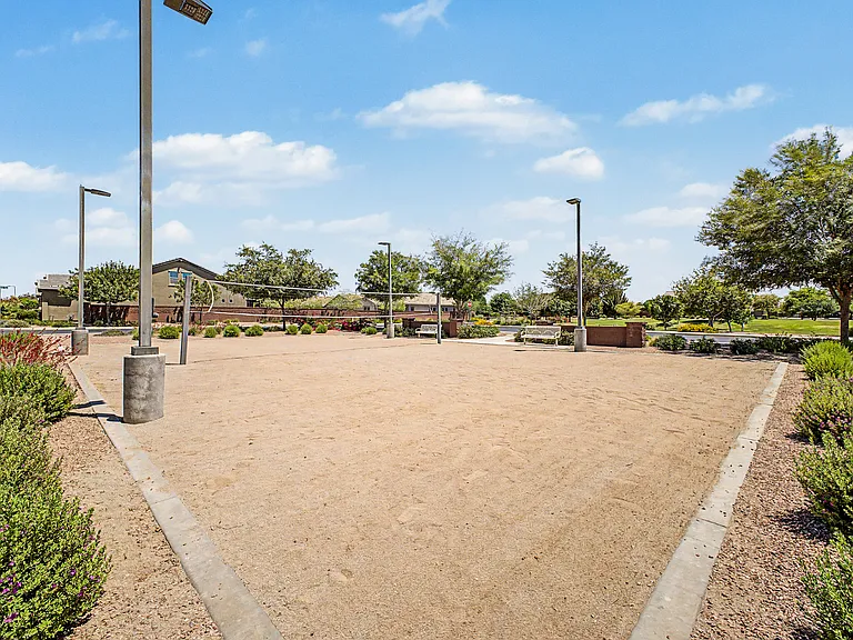 1360 W Joshua Tree Ave — Photo 42