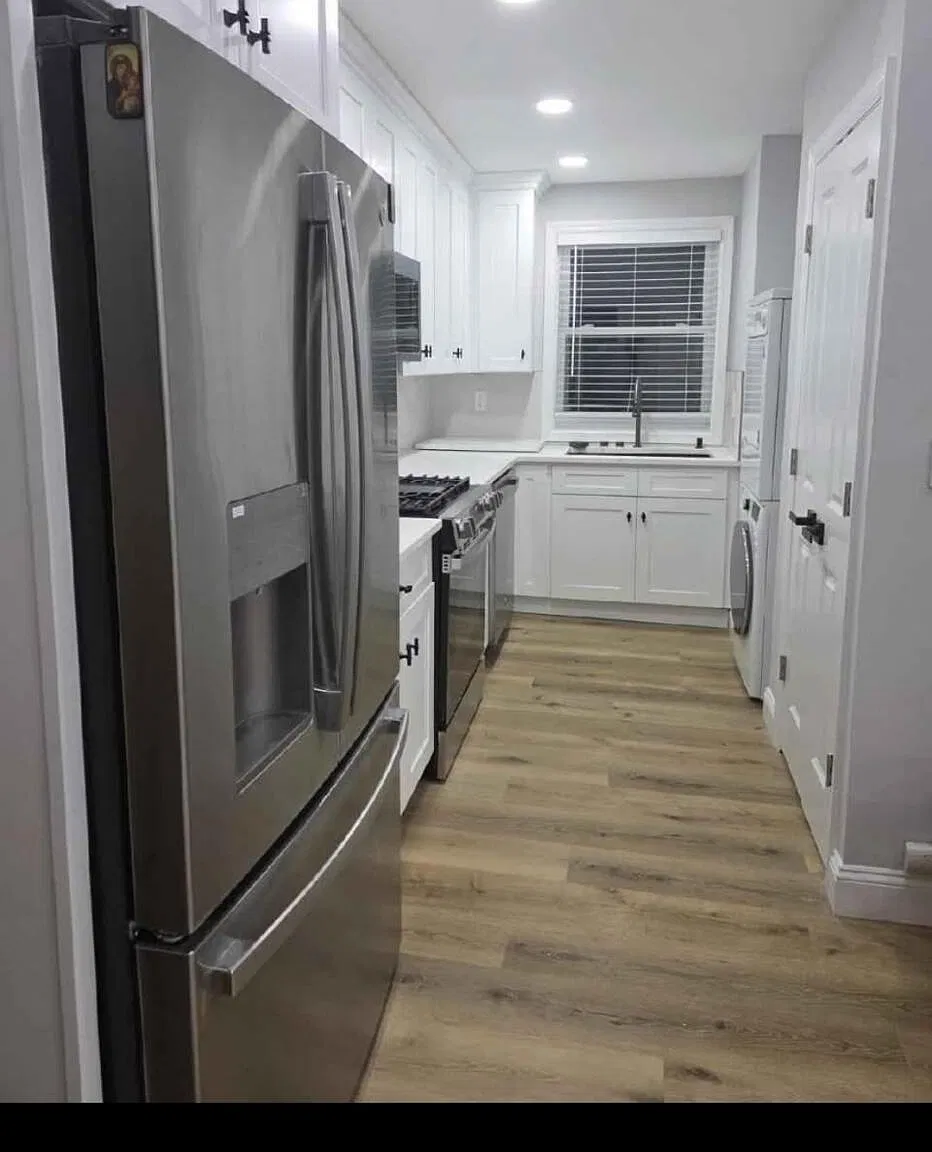 3 bed, 1187 sqft, $3,950 — Photo 1