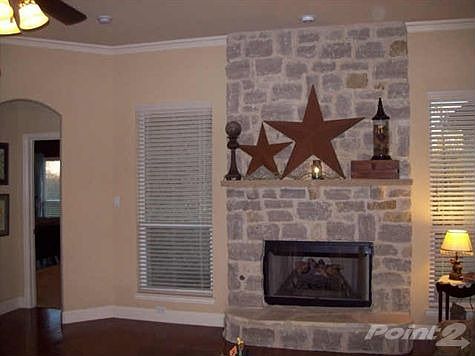 5th image of 1402 Danna Ct