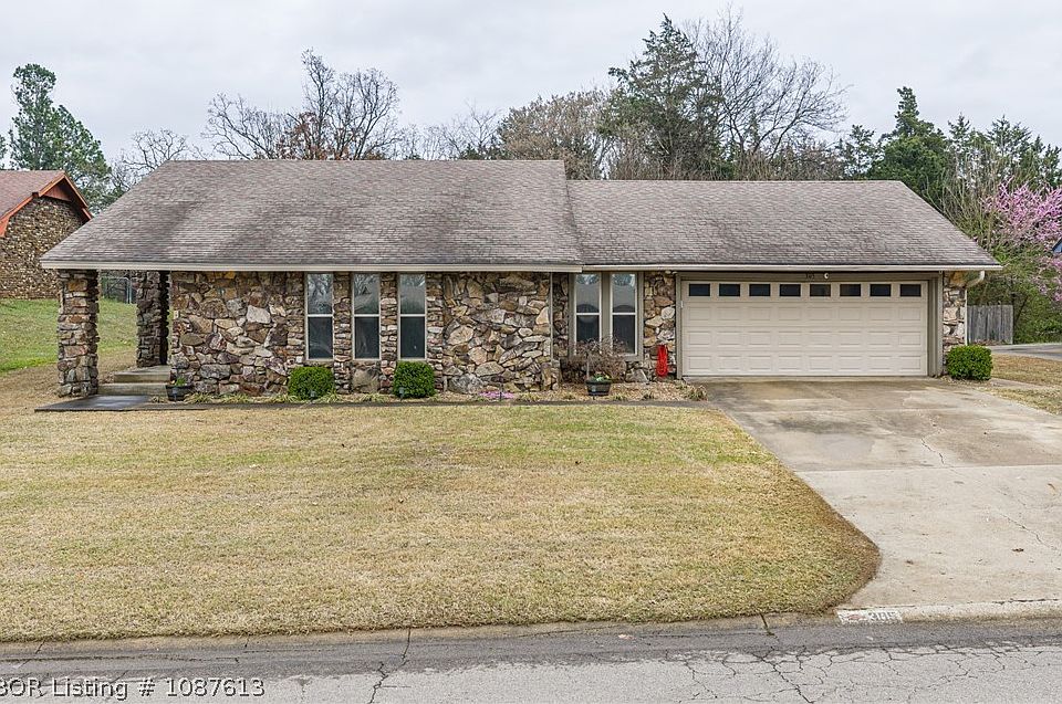 1st image of 305 Azure Hills Dr