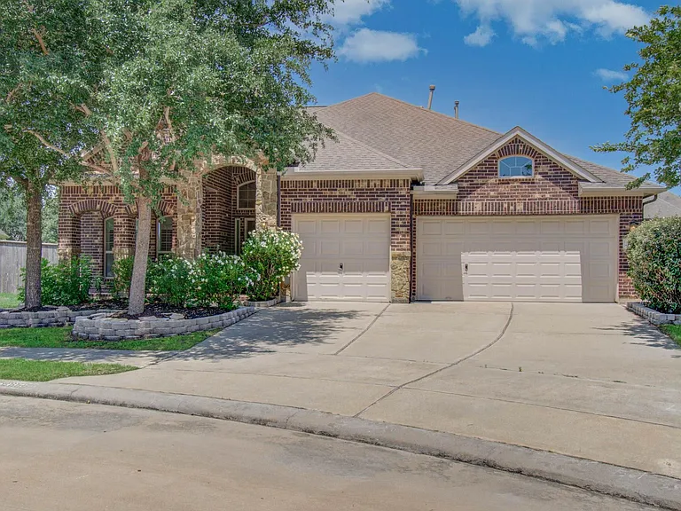 28666 Pleasant Forest Dr — Photo 2