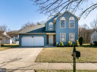 18 Tenby Ln, Marlton, NJ 08053
