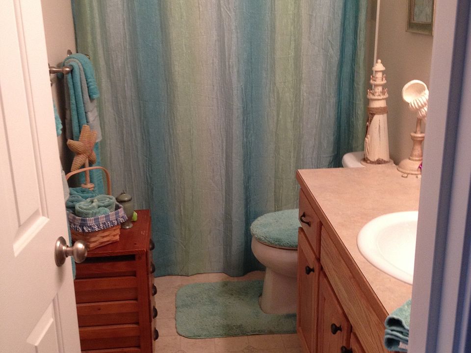 Upstairs bathroom