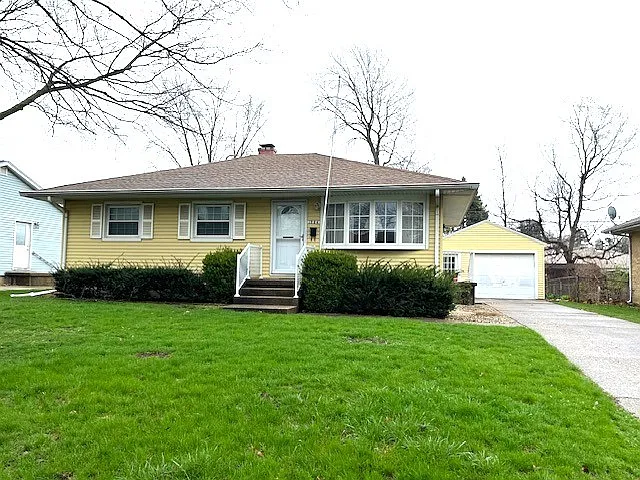 1906 Melinda Ave photo 1