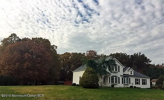 16 Anita Dr photo 1