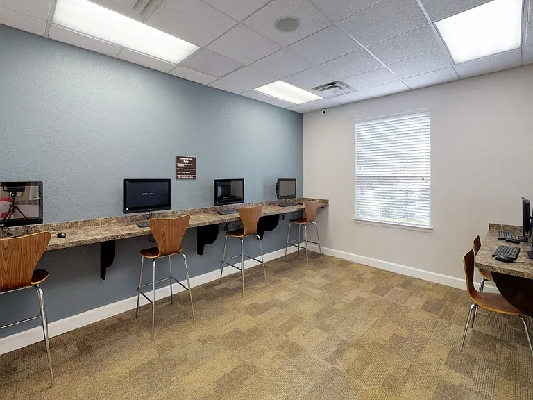 Business center at Gregory Cove in Jacksonville, FL
