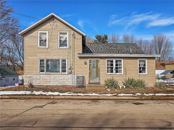 204 NorthEast 2nd Street, Black River Falls, WI 54615