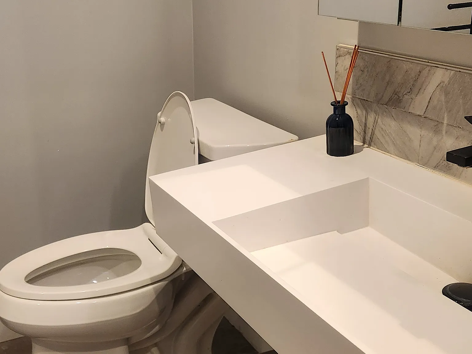 Studio, 230 sqft, $1,300 — Photo 4