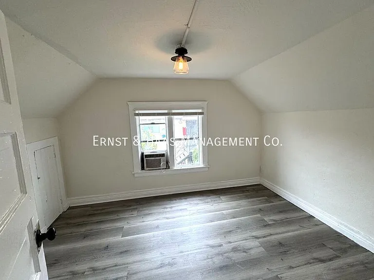 847 Cerritos Ave #9 — Photo 19