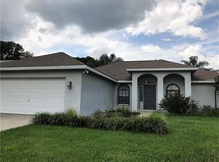 1618 Powder Ridge Dr, Valrico, FL 33594