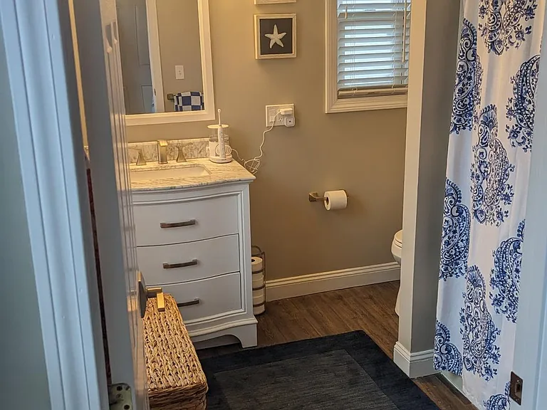 49 Westminster Ave #1 — Photo 12