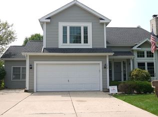 1312 Manchester Ct, Crystal Lake, IL 60014