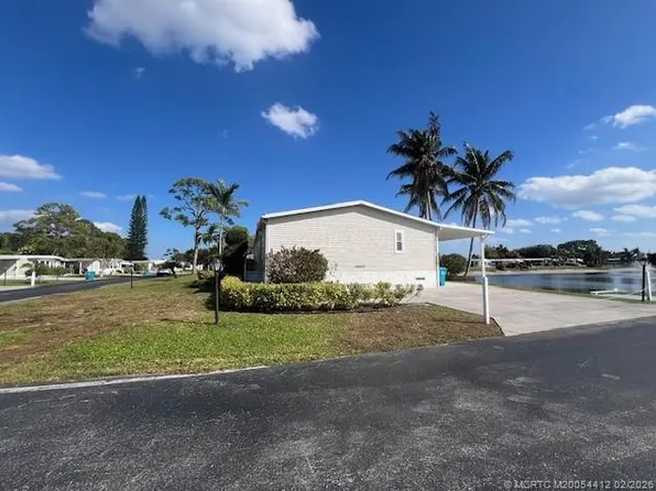 8548 Duke Ct W, Boynton Beach, FL 33436