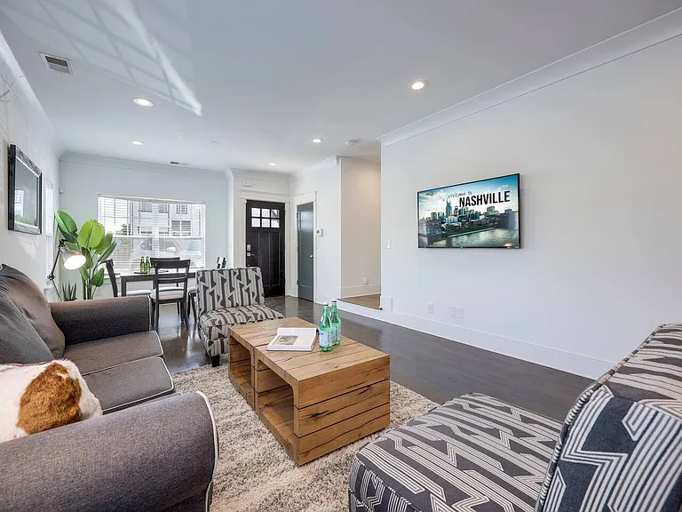6511 Robertson Ave #1 — Photo 5