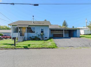 2792 Myrtle St, North Bend, OR 97459