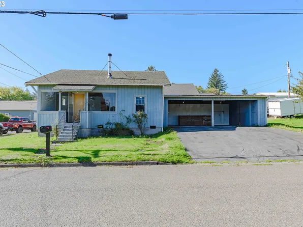 2792 Myrtle St, North Bend, OR 97459