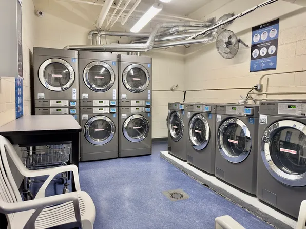 1332 Metropolitan Avenue image 12 of 12