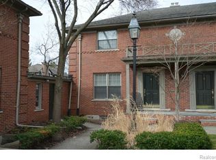 633 N Old Woodward Ave #1, Birmingham, MI