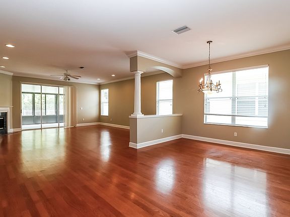 5th image of 7903 Grasmere Dr