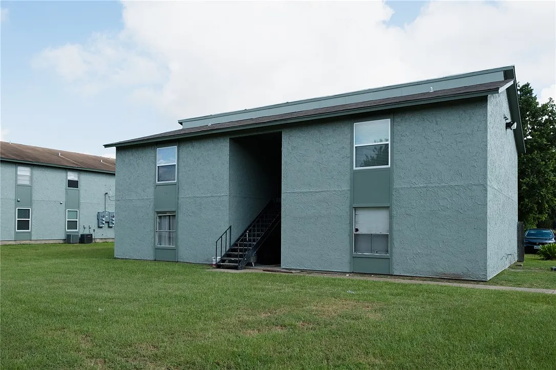 2 bed, 798 sqft, $1,095 — Photo 3