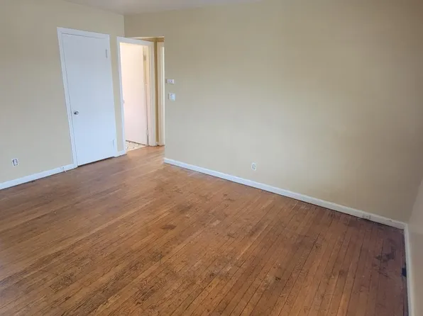 3652 Karwin Dr, Dayton, OH 45406