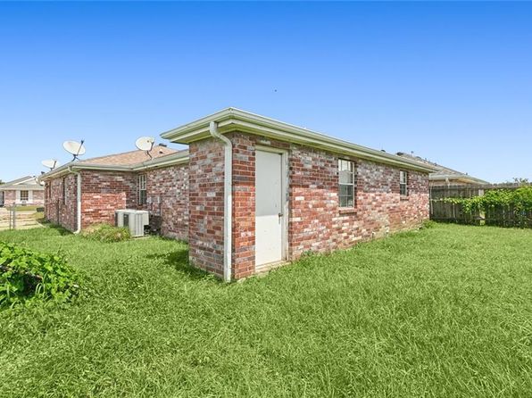 9100-02 Titans St, Chalmette, LA 70043