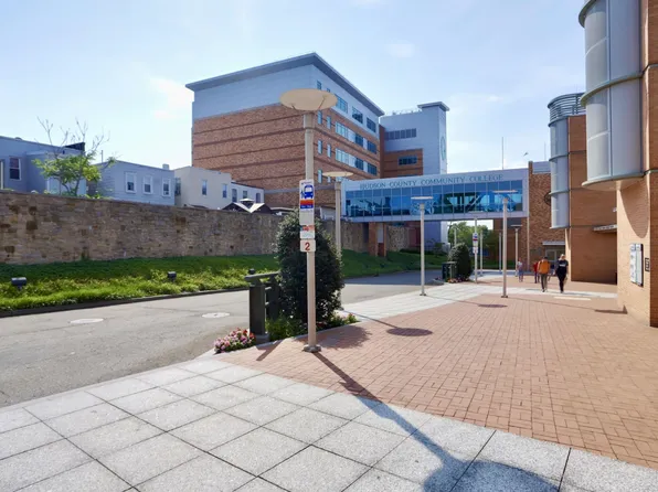 4901 Murphy Place image 16 of 18