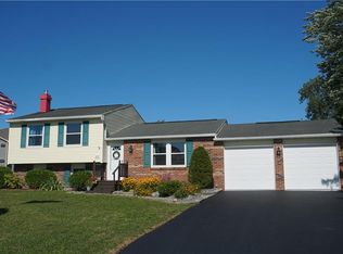 7629 Winterhaven Dr, Liverpool, NY 13088