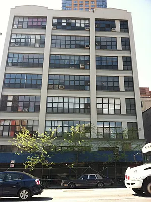 Rented by Prime Space Realty Corp | media 2