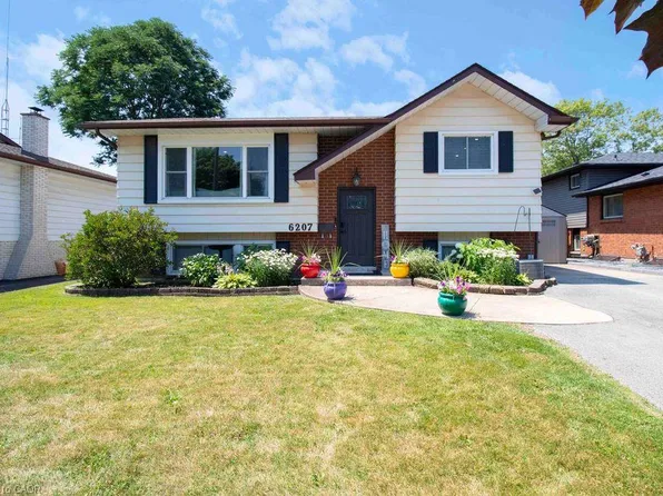 6207 Kirkland Dr, Niagara Falls, ON L2H 2A7